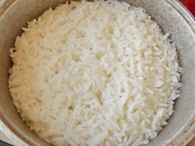 Отварим рис Отварим рис