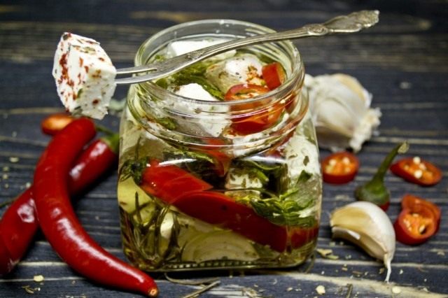 Маринованный сыр фета Маринованный сыр фета