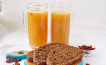 Квас домашний из ржаного хлеба