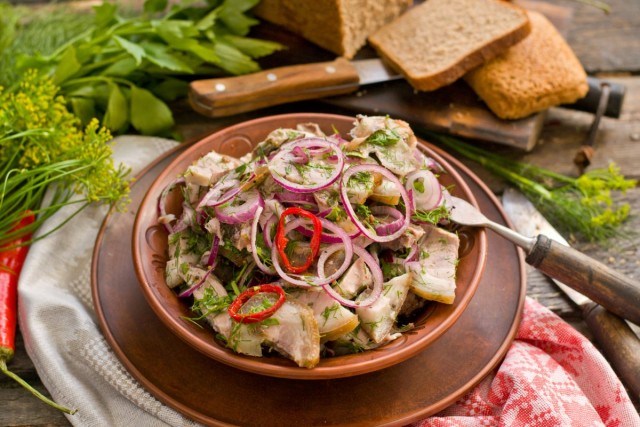 Деревенский мясной салат Деревенский мясной салат