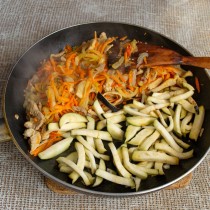 мясо баклажан помидор рис. Смотреть фото мясо баклажан помидор рис. Смотреть картинку мясо баклажан помидор рис. Картинка про мясо баклажан помидор рис. Фото мясо баклажан помидор рис