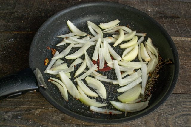 приготовить грудинку свиную на сковороде кусочками с луком. Смотреть фото приготовить грудинку свиную на сковороде кусочками с луком. Смотреть картинку приготовить грудинку свиную на сковороде кусочками с луком. Картинка про приготовить грудинку свиную на сковороде кусочками с луком. Фото приготовить грудинку свиную на сковороде кусочками с луком