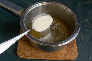 суп страчателла с яйцами сыром и зеленью. italyanskiy sup strachatella s yaytsami i syirom 10. суп страчателла с яйцами сыром и зеленью фото. суп страчателла с яйцами сыром и зеленью-italyanskiy sup strachatella s yaytsami i syirom 10. картинка суп страчателла с яйцами сыром и зеленью. картинка italyanskiy sup strachatella s yaytsami i syirom 10. Все таки итальянцы- великие затейники. Согласитесь, яйца- довольно необычный основной ингредиент для супа. Причем он получается невероятно легким как в плане калорий, так и по вкусу. Очень подходит для весеннего рациона!